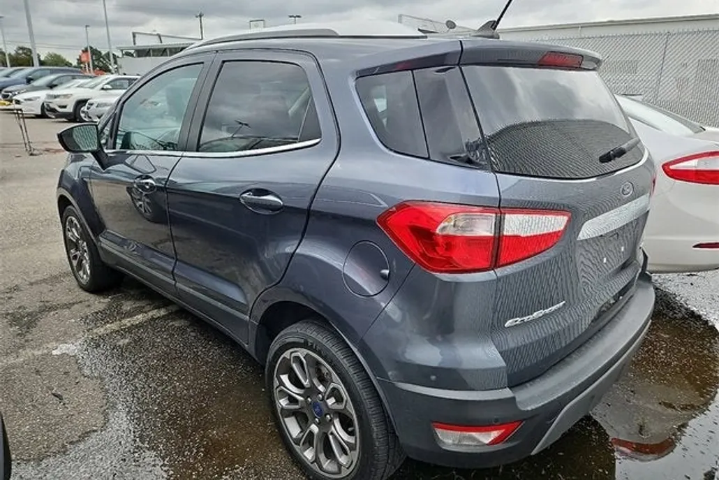 2021 Ford EcoSport Titanium photo 1