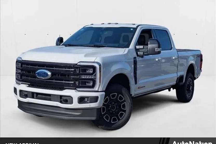 2025 Ford F-350 Platinum photo 1