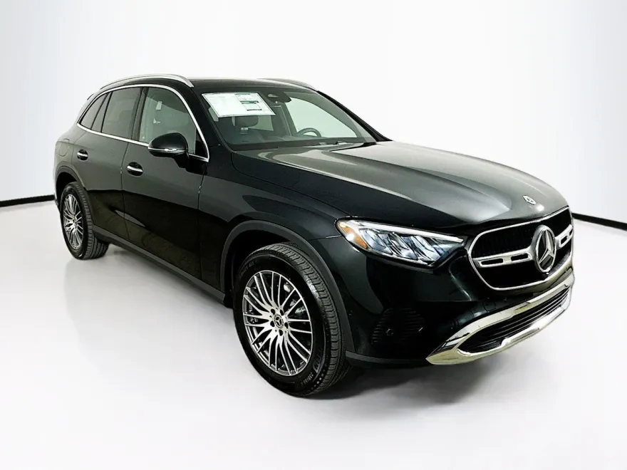 2026 Mercedes Benz GLC 300 4MATIC photo 1