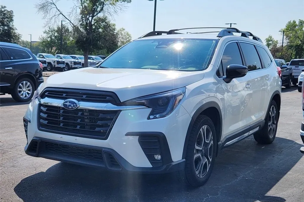 2024 Subaru Ascent Limited photo 1