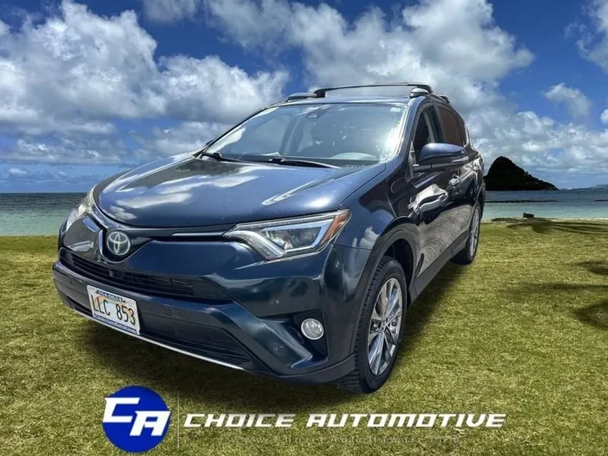 2017 Toyota RAV4 Hybrid Limited photo 1