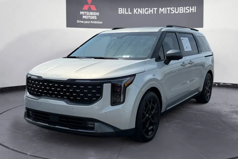 2025 Kia Carnival SX Prestige photo 1