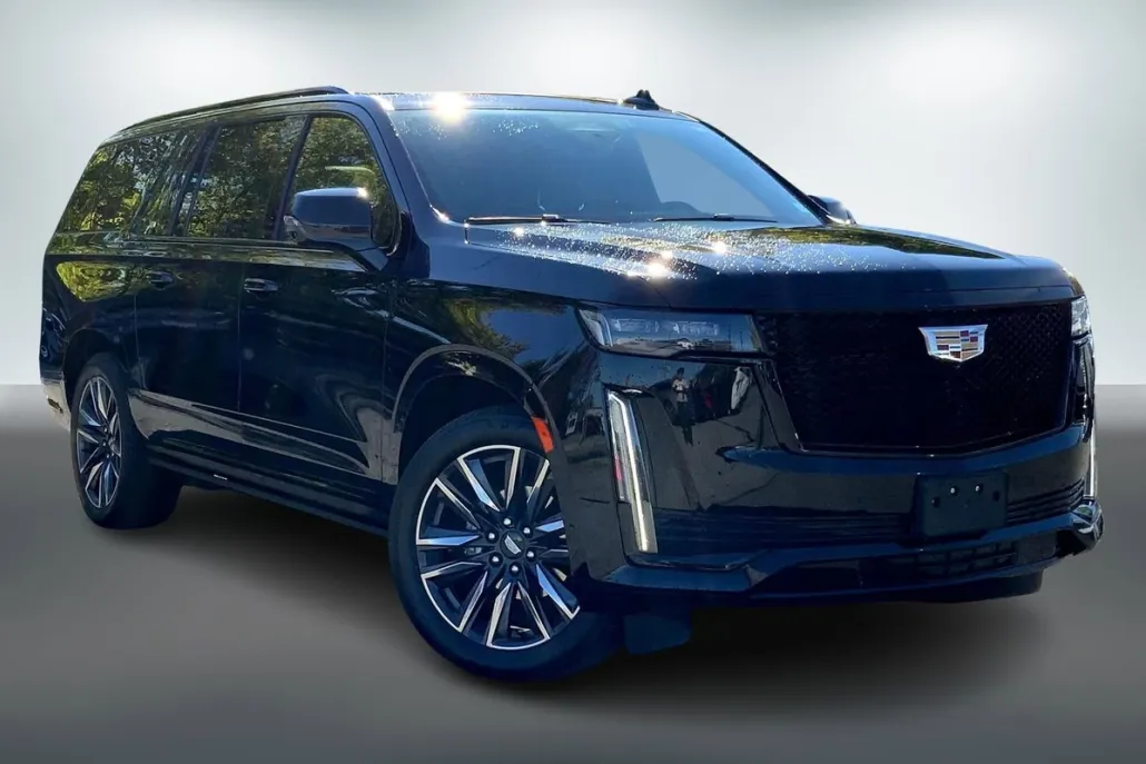 2023 Cadillac Escalade ESV Sport photo 1