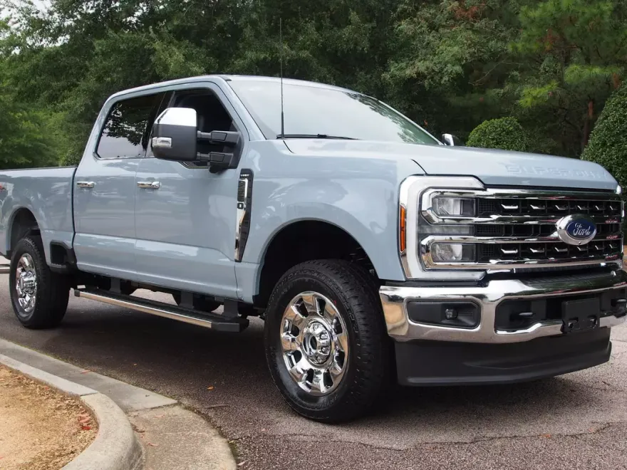 2026 Ford F-250 Lariat photo 1