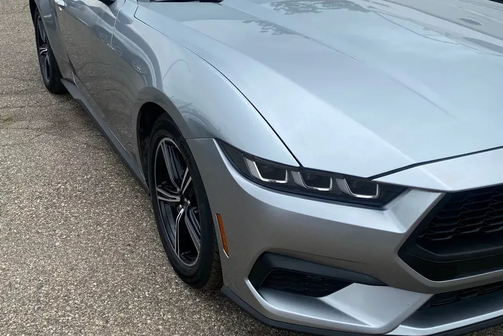 2024 Ford Mustang EcoBoost Premium photo 1