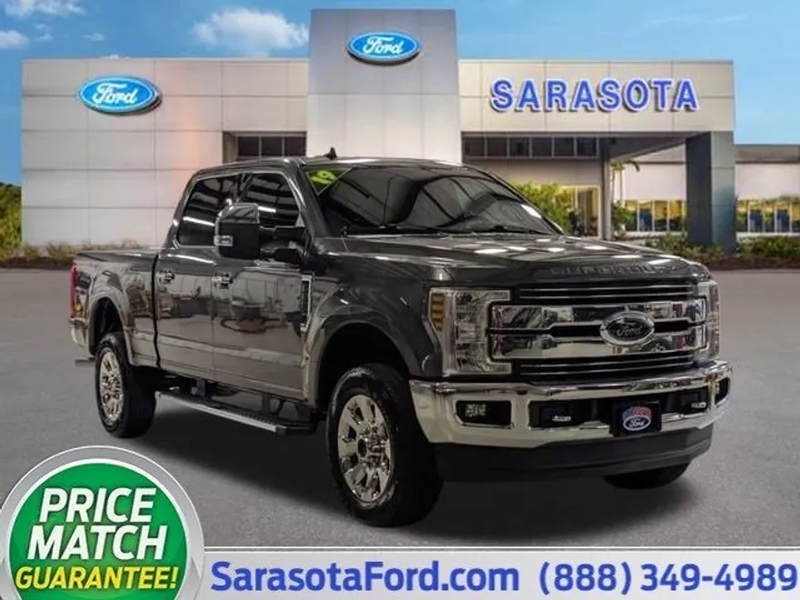 2019 Ford F-250 Lariat photo 1