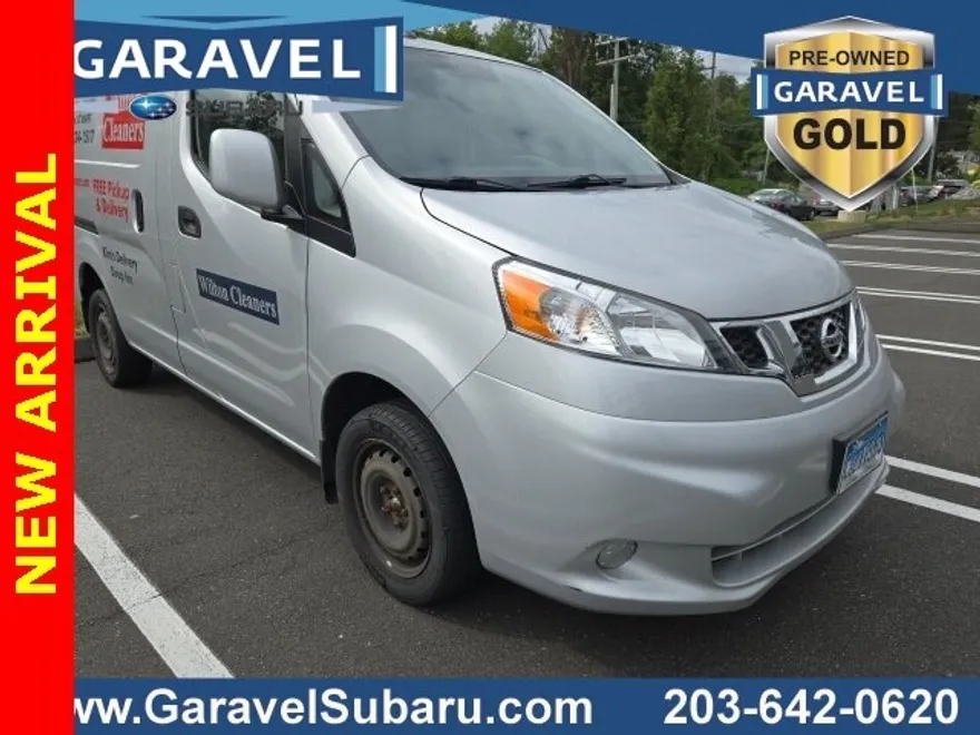 2020 Nissan NV200 SV photo 1