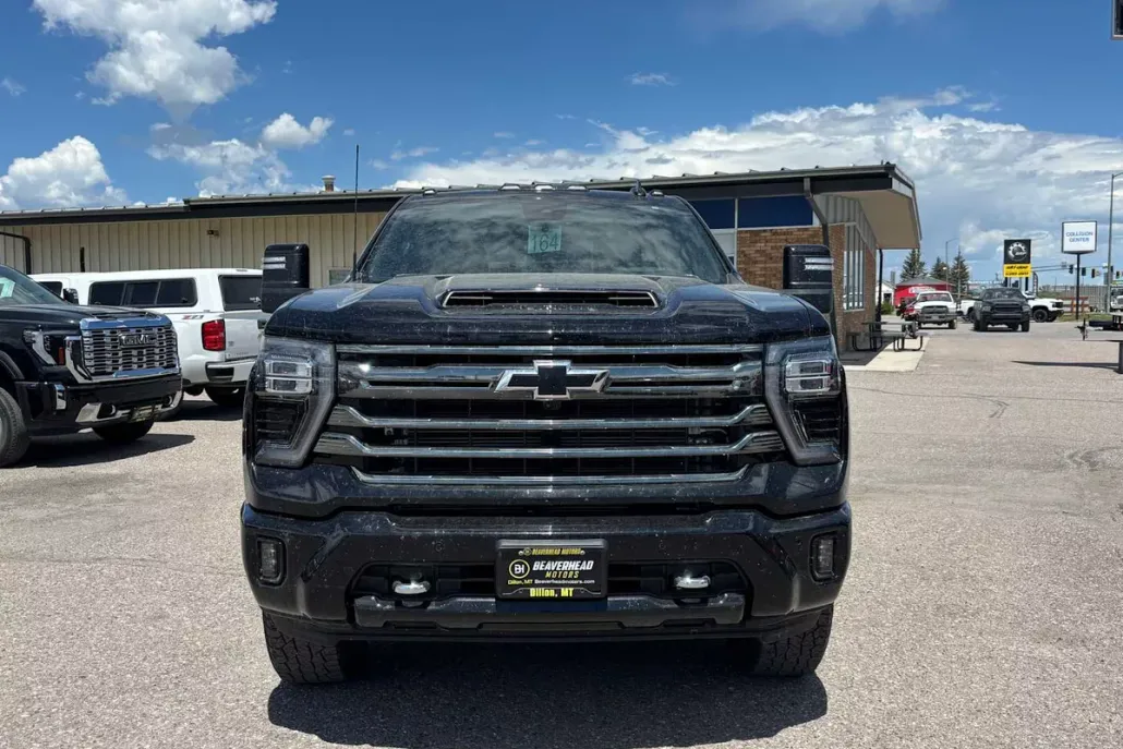 2024 Chevrolet Silverado 3500HD High Country photo 1