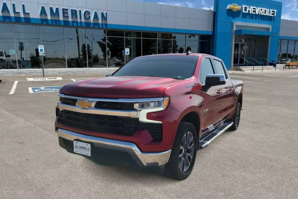 2024 Chevrolet Silverado 1500 LT photo 1