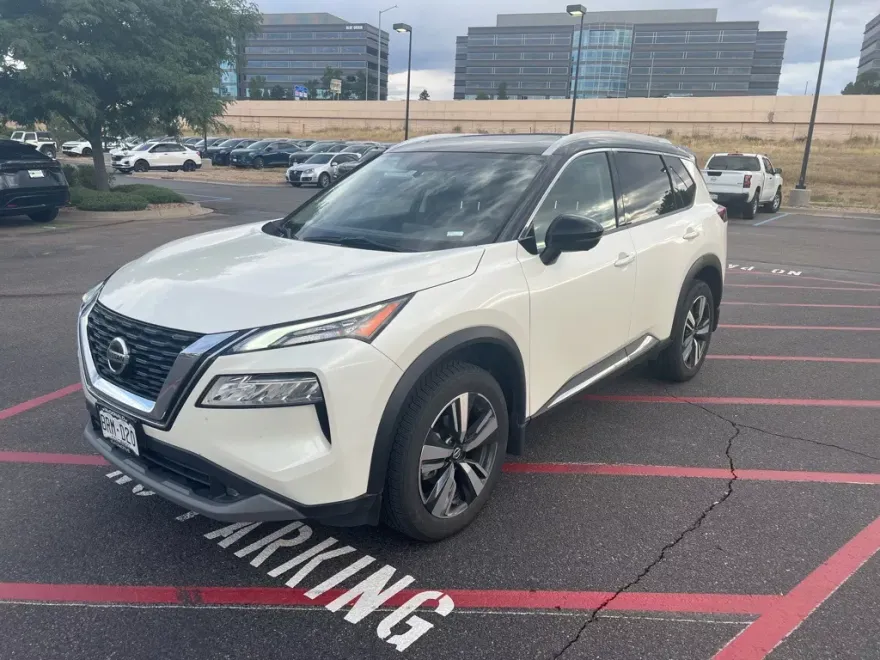 2021 Nissan Rogue SL photo 1