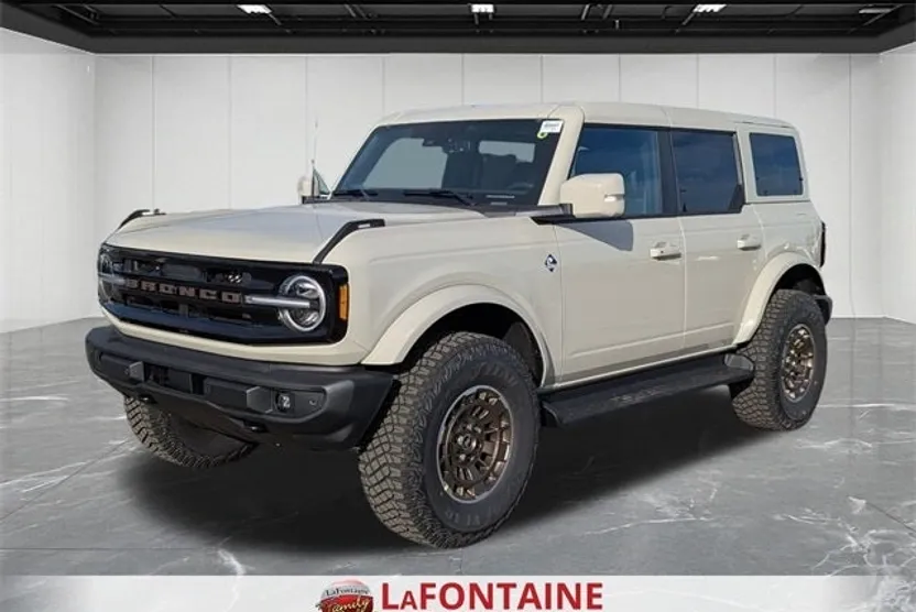 2025 Ford Bronco Outer Banks photo 1