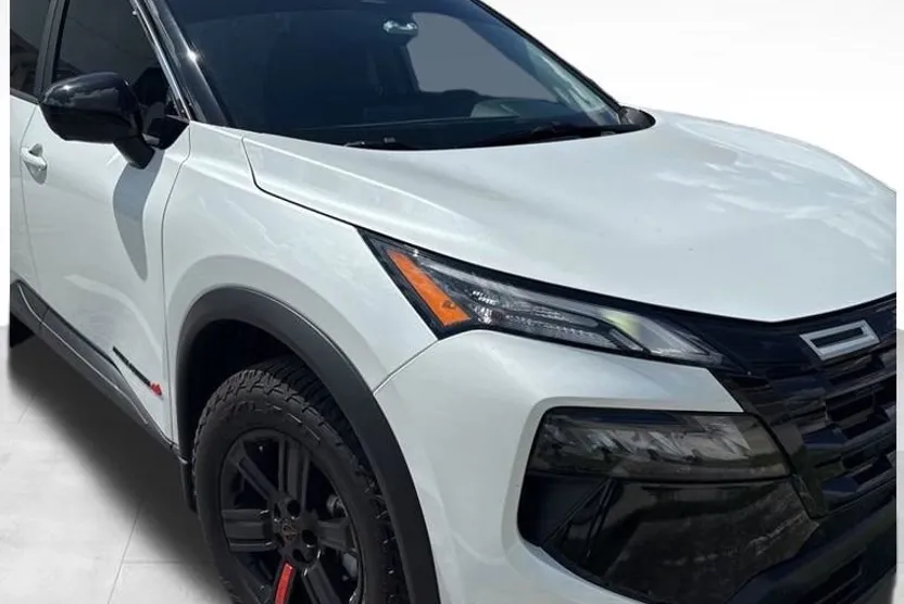 2025 Nissan Rogue SV photo 1