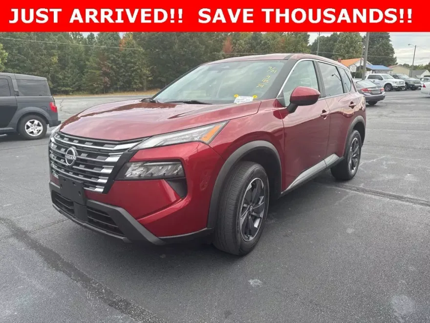 2024 Nissan Rogue SV photo 1