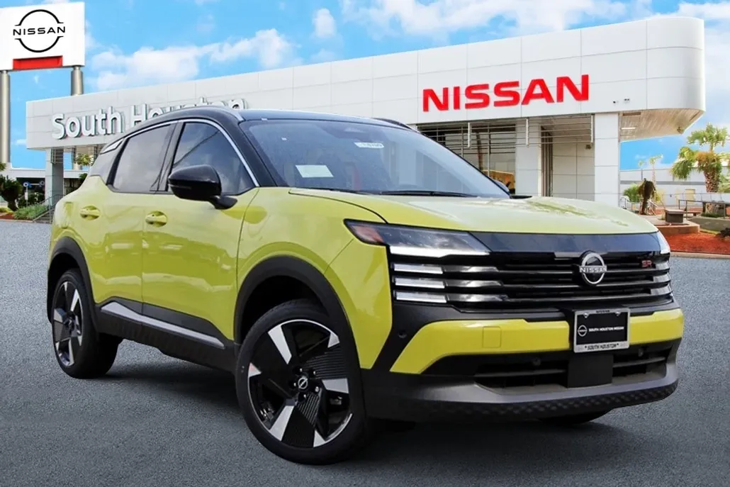 2025 Nissan Kicks SR photo 1