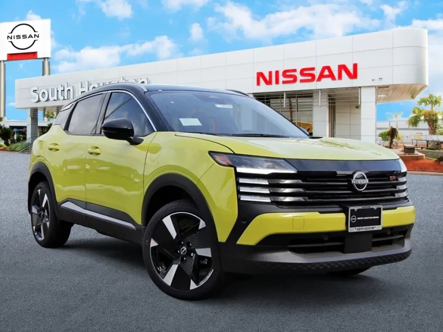 2025 Nissan Kicks SR photo 1
