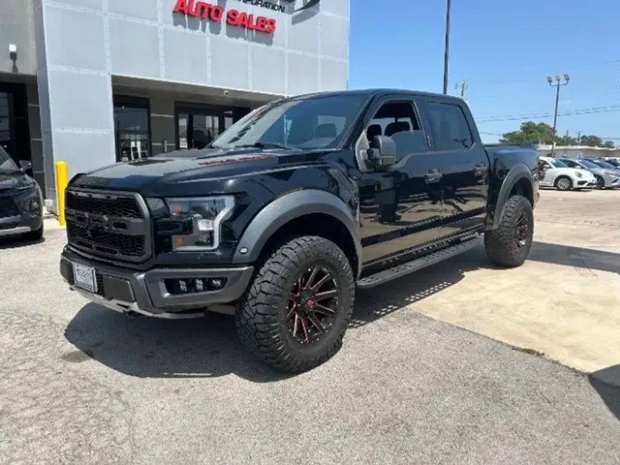 2018 Ford F-150 Raptor photo 1