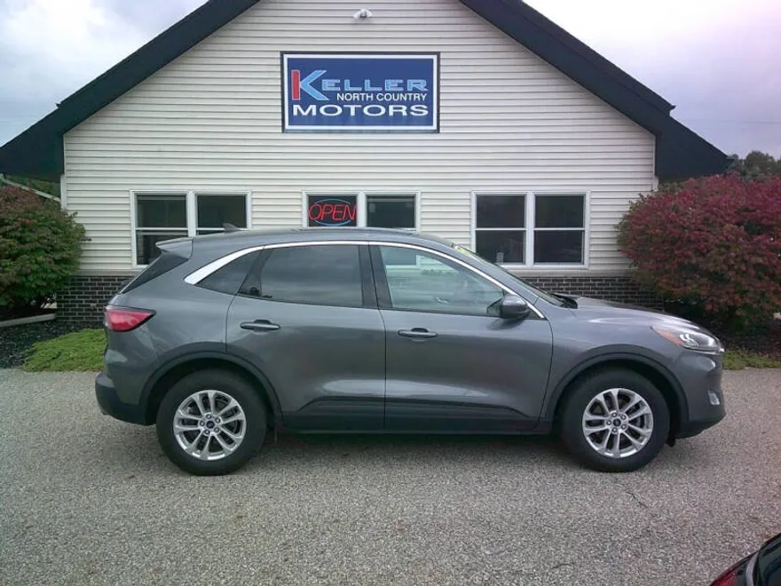 2021 Ford Escape SE photo 1