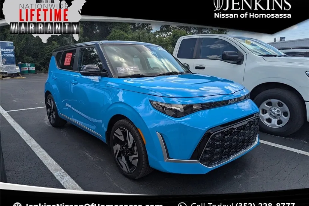 2023 Kia Soul GT-Line photo 1