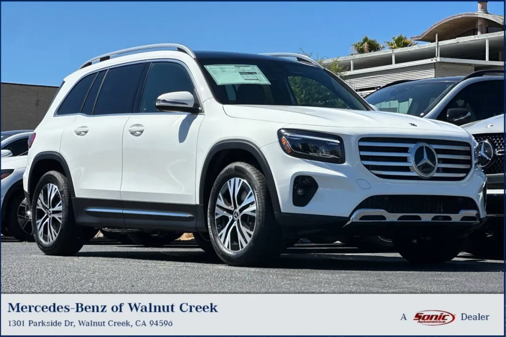 2026 Mercedes Benz GLB 250 photo 1