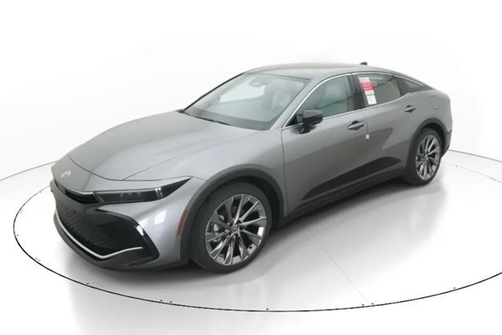 2026 Toyota Crown Limited photo 1