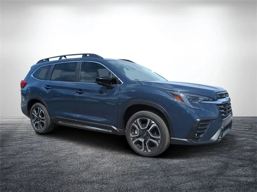 2025 Subaru Ascent Limited photo 1