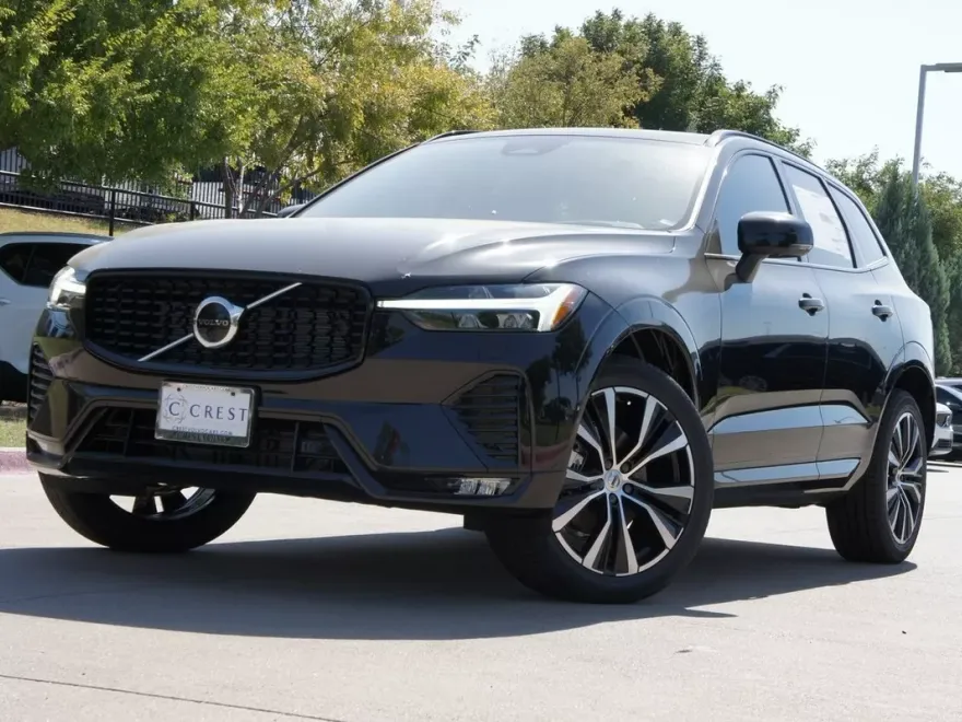 2025 Volvo XC60 B5 Plus photo 1