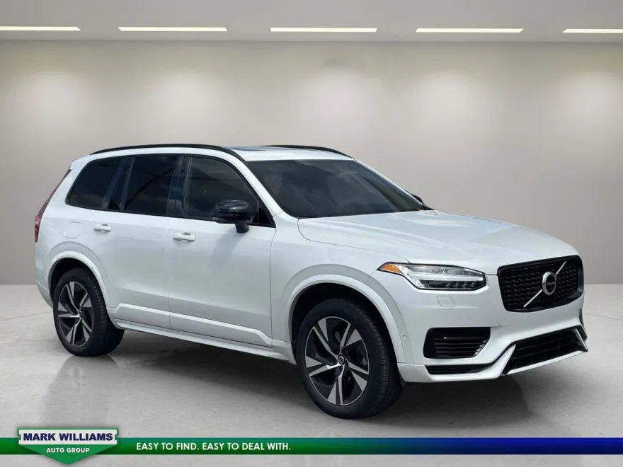 2023 Volvo XC90 Recharge T8 Plus photo 1