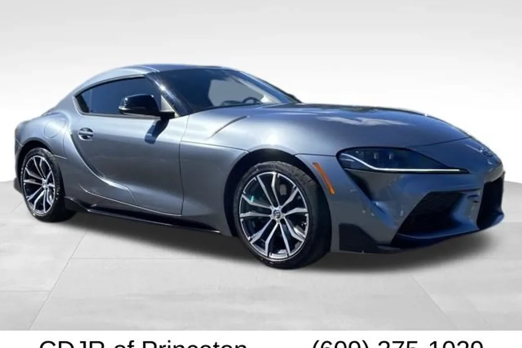 2021 Toyota Supra 2.0 photo 1