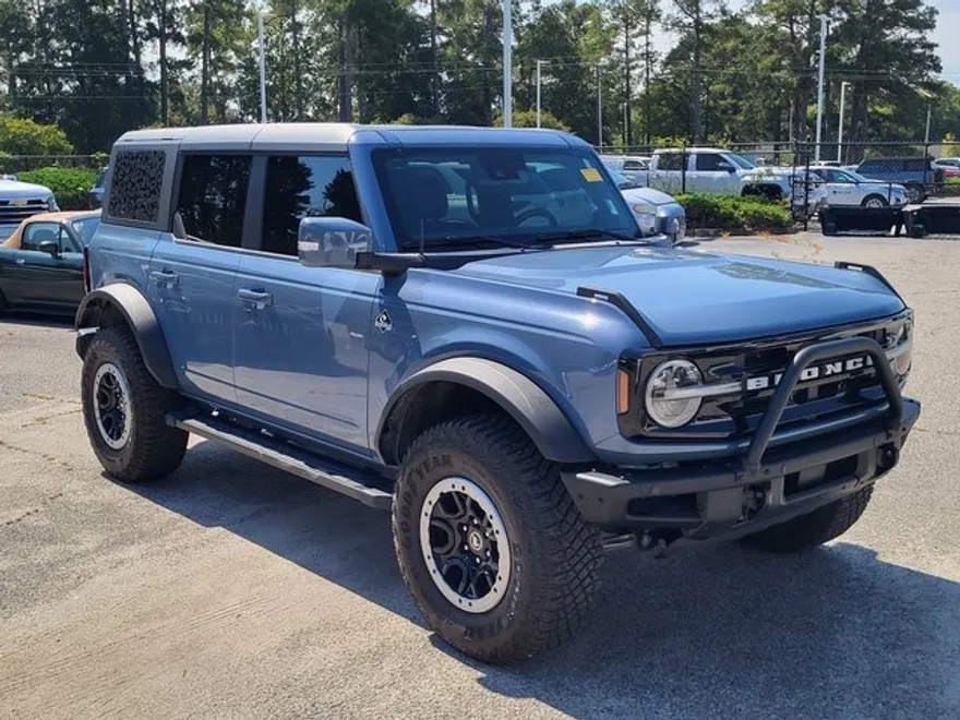2023 Ford Bronco Outer Banks photo 1