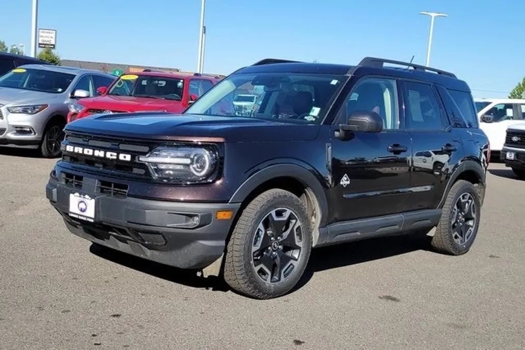 2021 Ford Bronco Sport Outer Banks photo 1