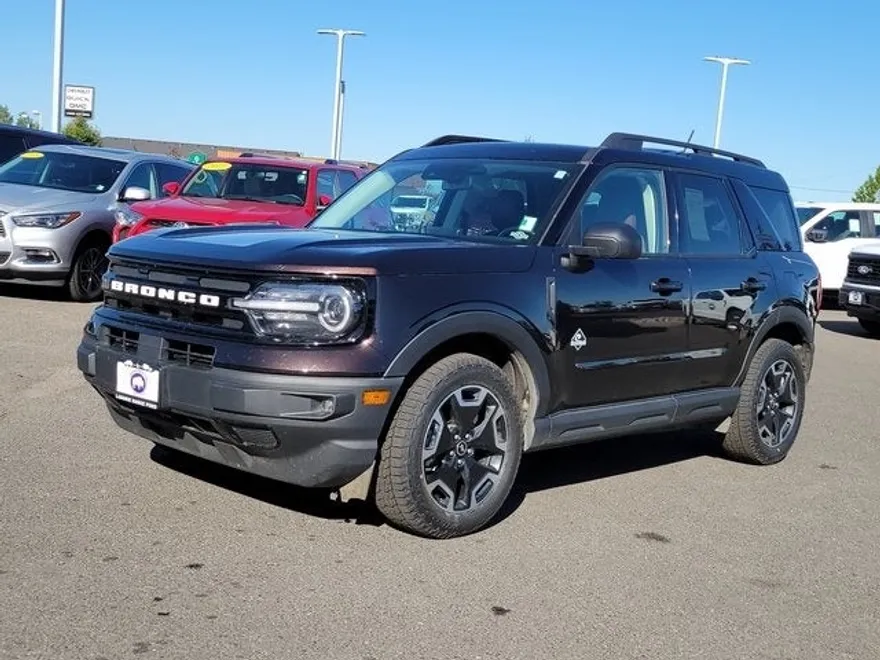 2021 Ford Bronco Sport Outer Banks photo 1