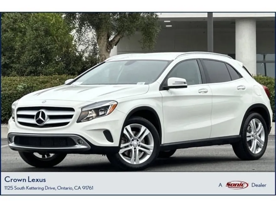 2015 Mercedes Benz GLA 250 4MATIC photo 1
