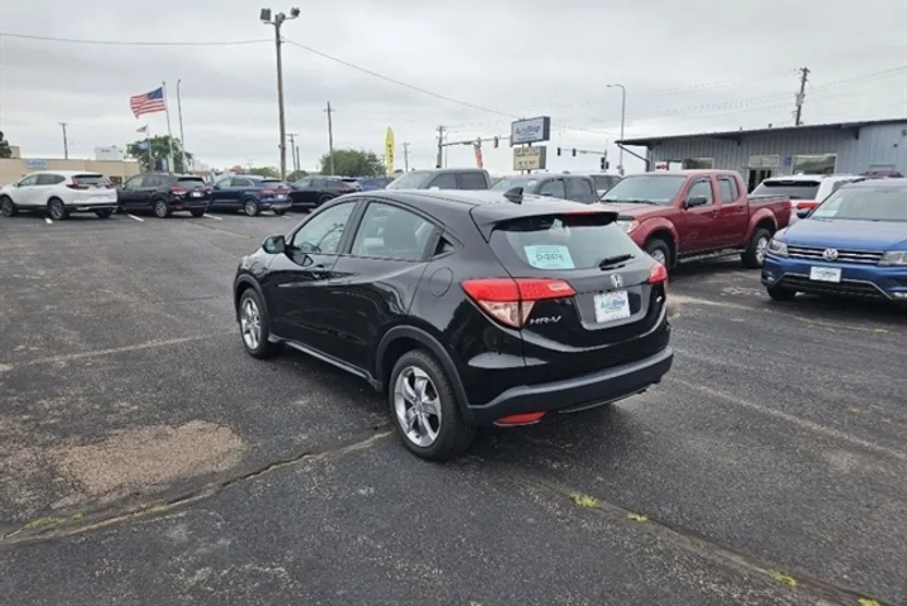 2018 Honda HR-V LX photo 1