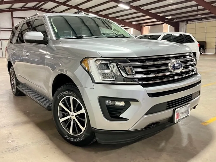 2021 Ford Expedition XLT photo 1