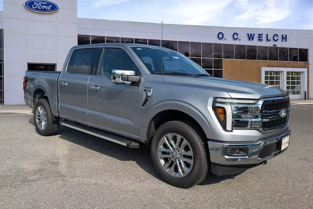 2025 Ford F-150 Lariat photo 1