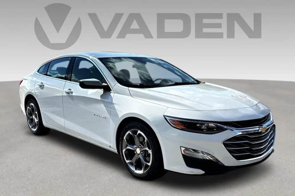 2023 Chevrolet Malibu 1LT photo 1