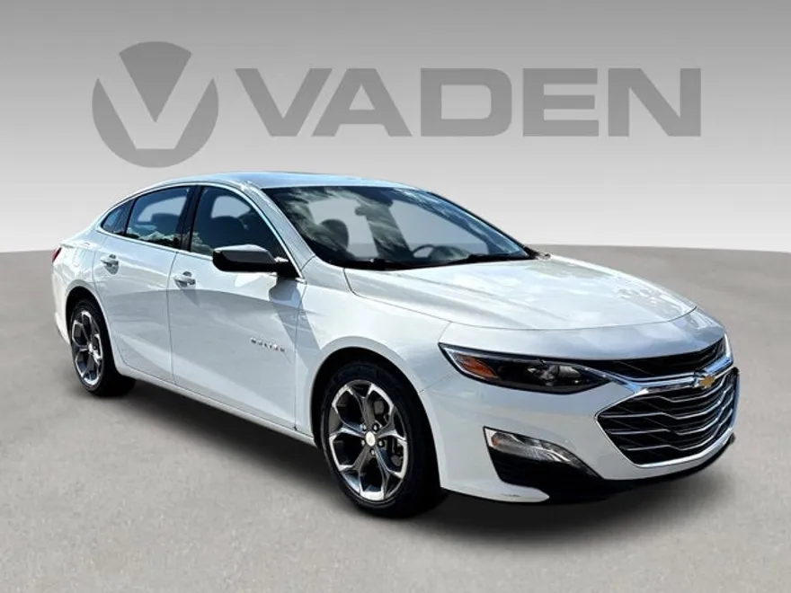 2023 Chevrolet Malibu 1LT photo 1