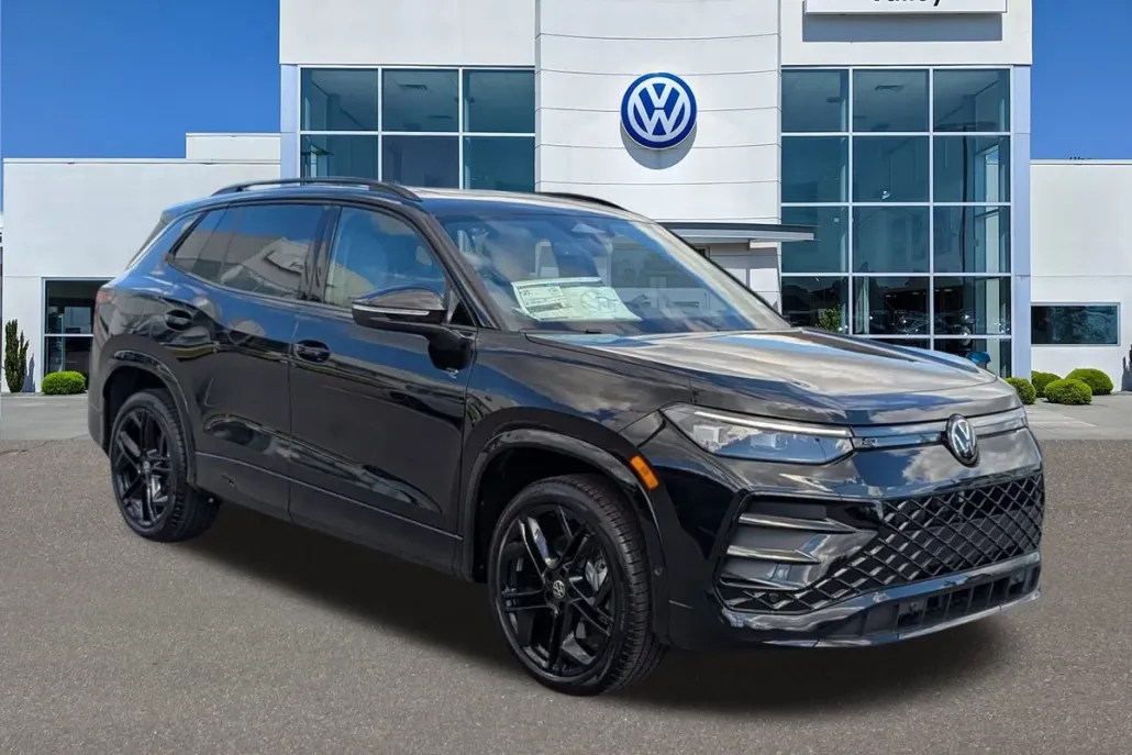 2025 Volkswagen Tiguan SE R-Line Black photo 1