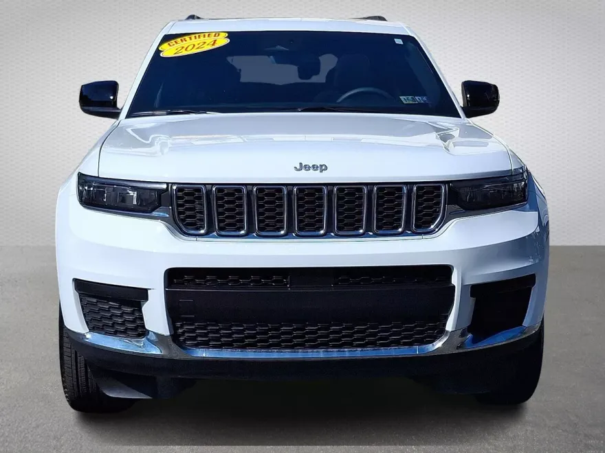 2024 Jeep Grand Cherokee Laredo photo 1