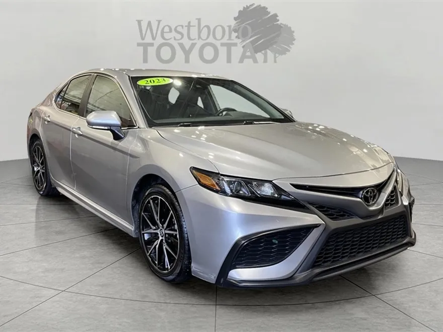 2023 Toyota Camry SE photo 1