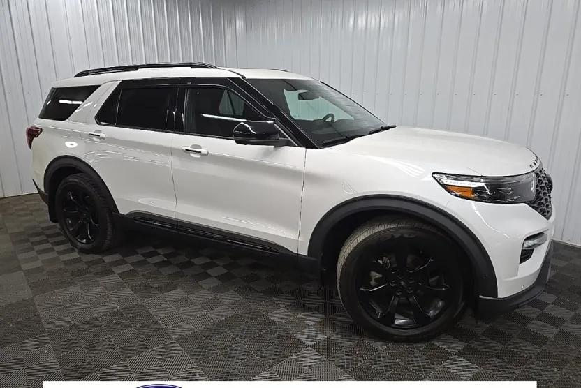 2020 Ford Explorer ST photo 1