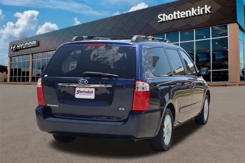 2008 Kia Sedona EX photo 1