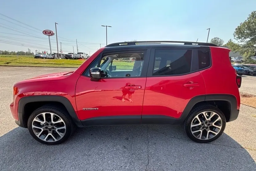 2022 Jeep Renegade Limited photo 1