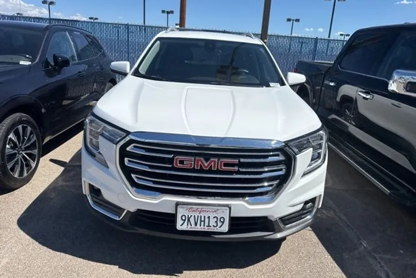 2024 Gmc Terrain SLT photo 1