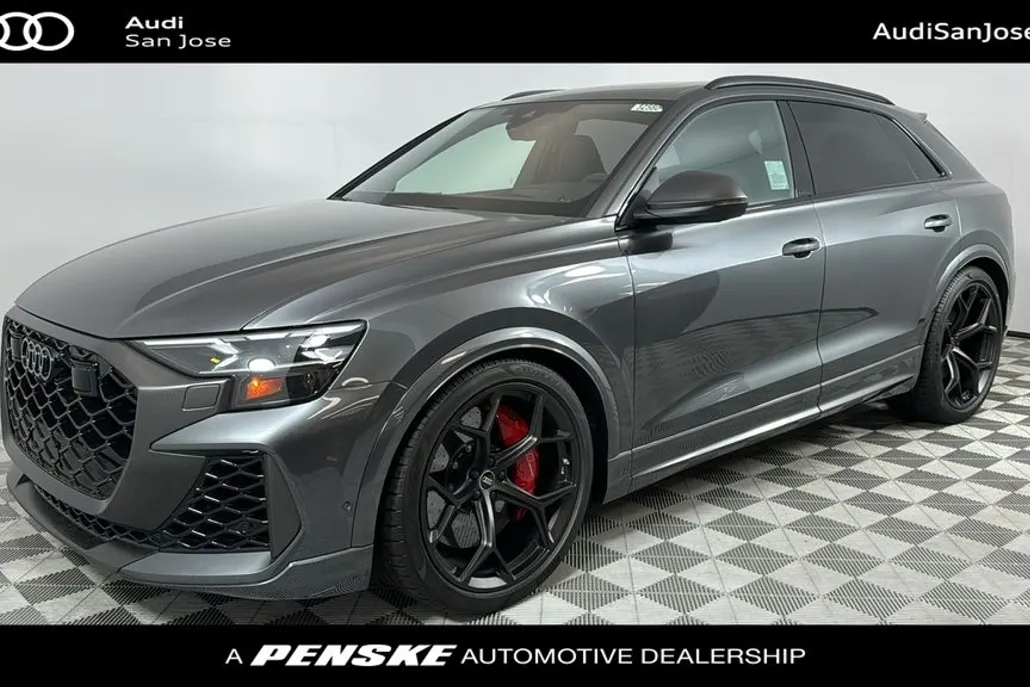 2025 Audi RS Q8 photo 1