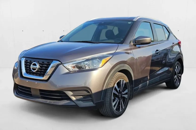 2020 Nissan Kicks SV photo 1