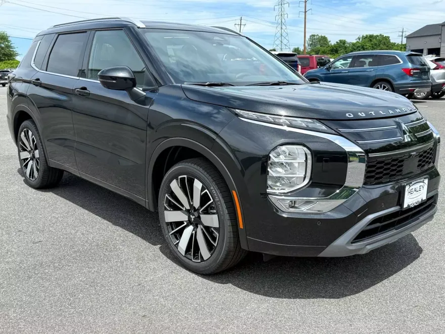 2025 Mitsubishi Outlander SEL GT photo 1