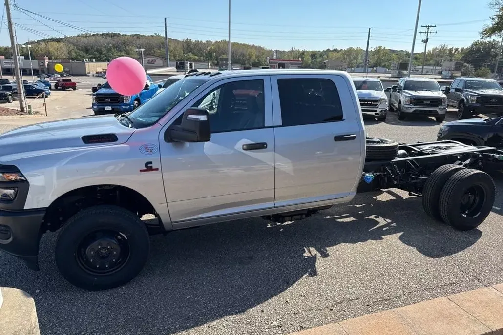 2026 Ram 3500 Tradesman photo 1