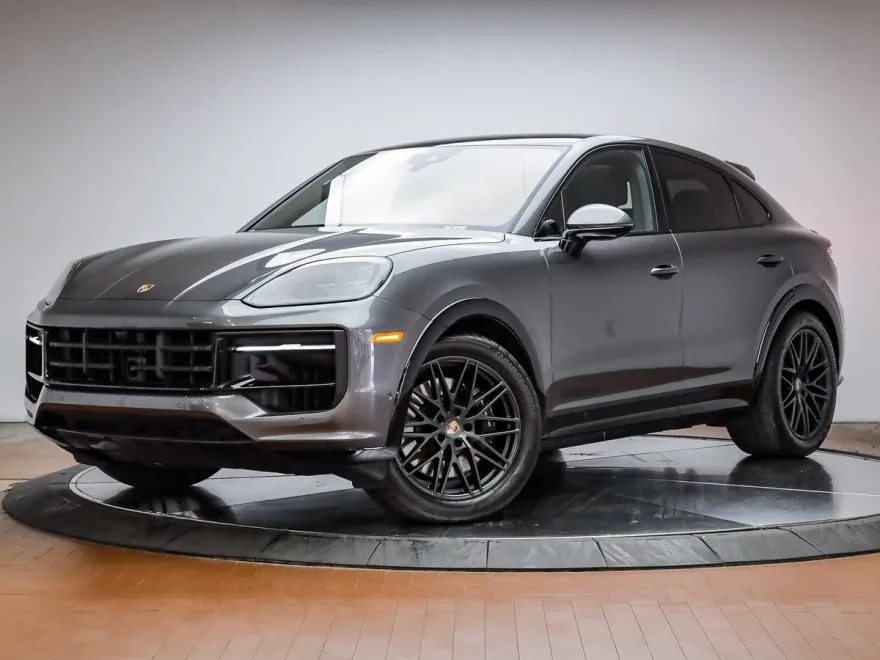 2025 Porsche Cayenne Coupe GTS photo 1