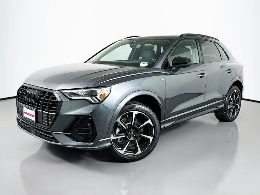 2025 Audi Q3 45 TFSI S line Premium Plus photo 1